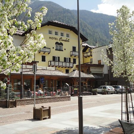 Hotel Cevedale Living Romance Hotel Cogolo Eksteriør billede