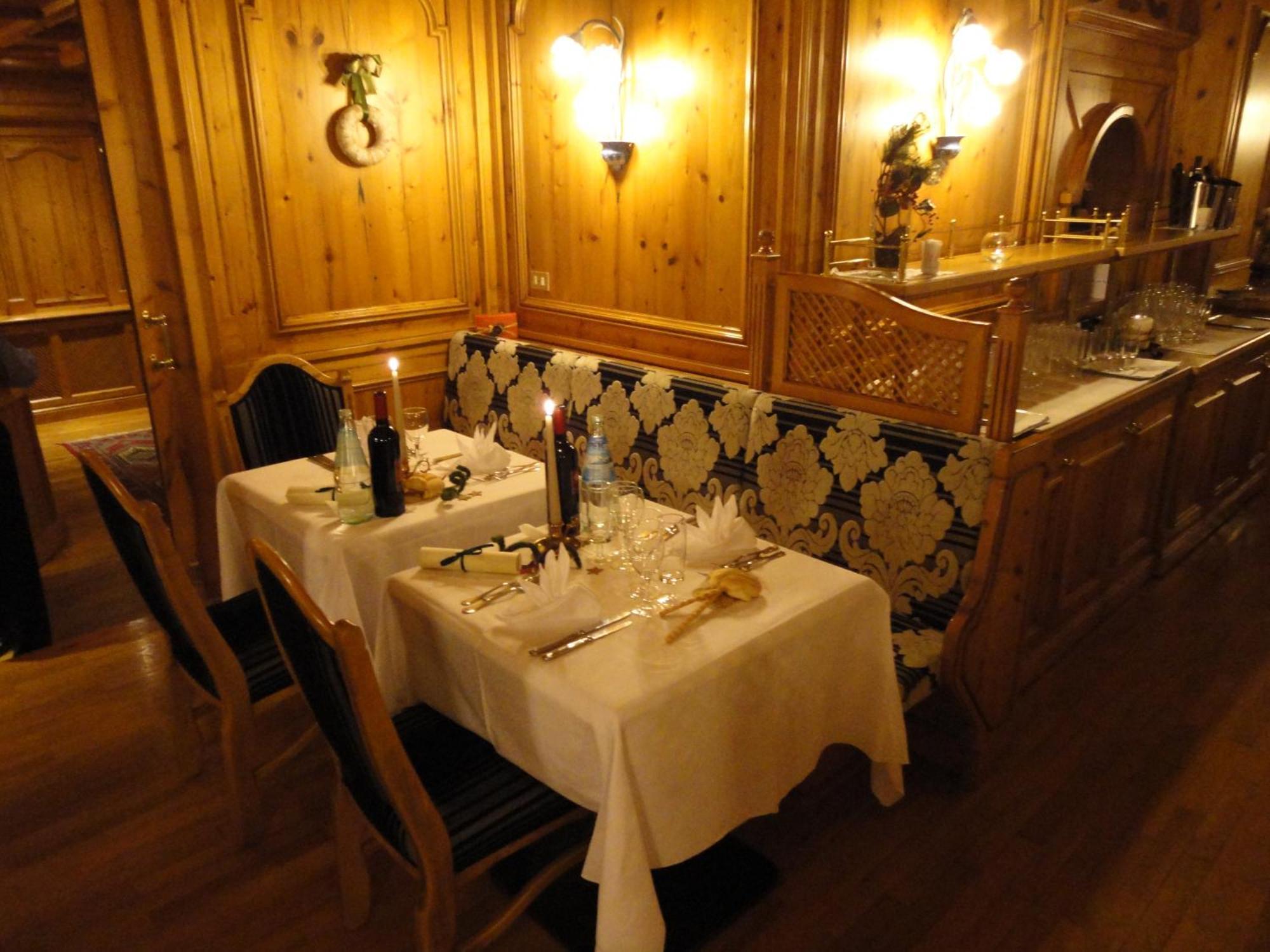 Hotel Cevedale Living Romance Hotel Cogolo Eksteriør billede