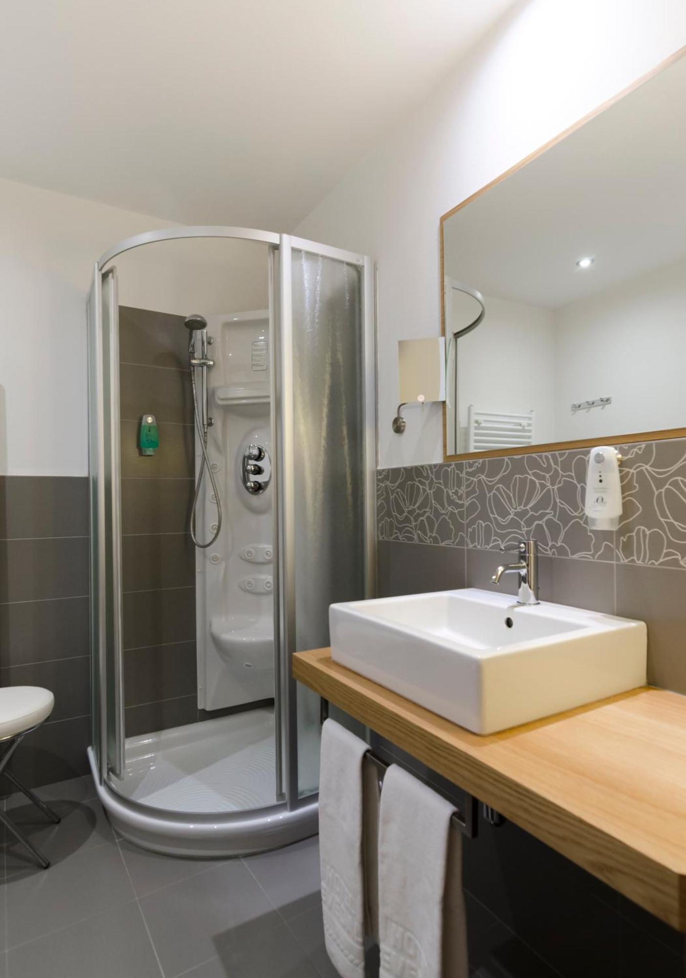 Hotel Cevedale Living Romance Hotel Cogolo Eksteriør billede