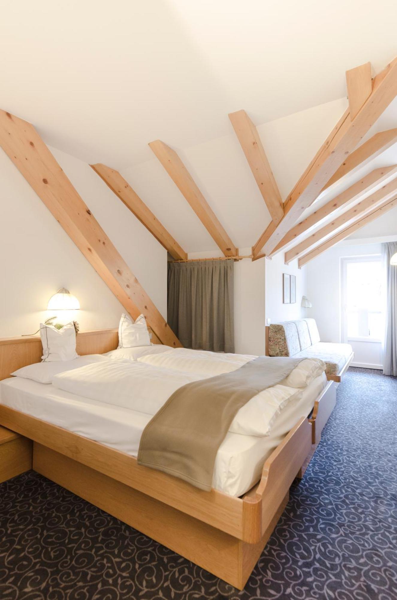 Hotel Cevedale Living Romance Hotel Cogolo Eksteriør billede
