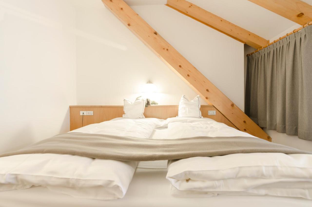 Hotel Cevedale Living Romance Hotel Cogolo Eksteriør billede